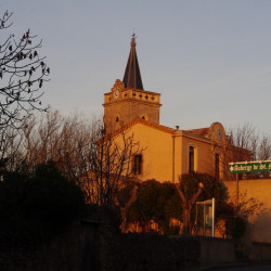 Kirche und Restaurant Auberge Saint Martin, die alte Schule
